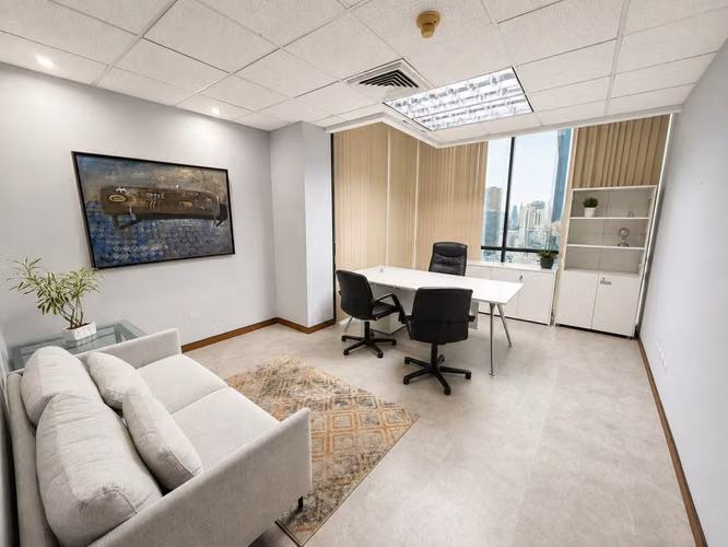 Oficina Corporativa Amoblada en Venta , Marbella