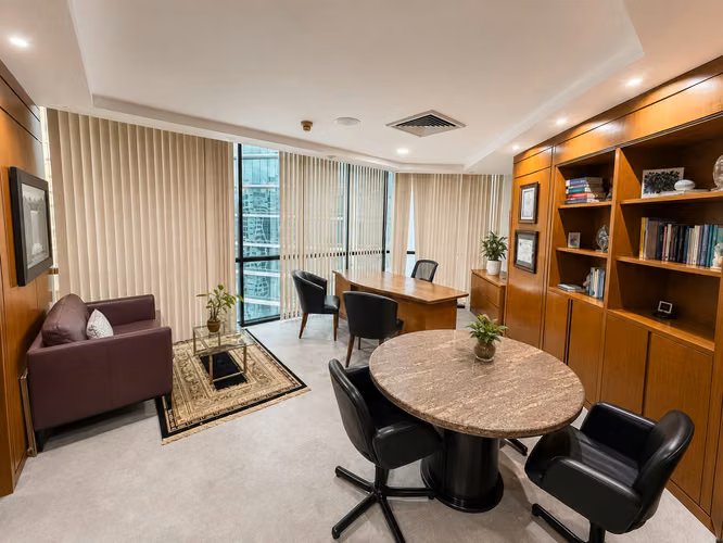 Oficina Corporativa Amoblada en Venta , Marbella