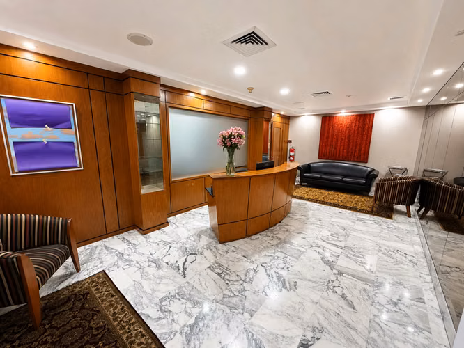 Oficina Corporativa Amoblada en Venta , Marbella