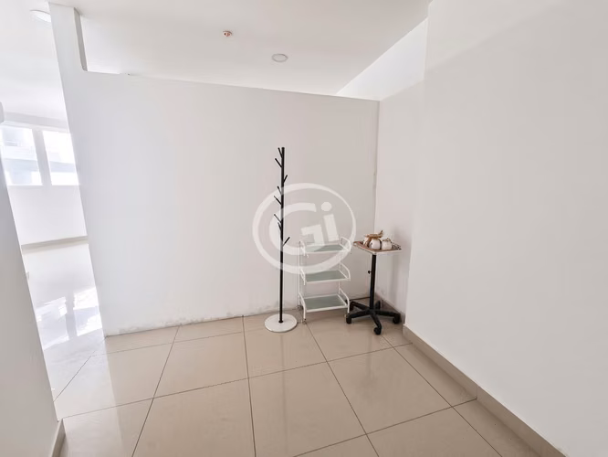 Venta Oficina. Av Balboa. Bay View. Vista al Mar y Casco Antiguo