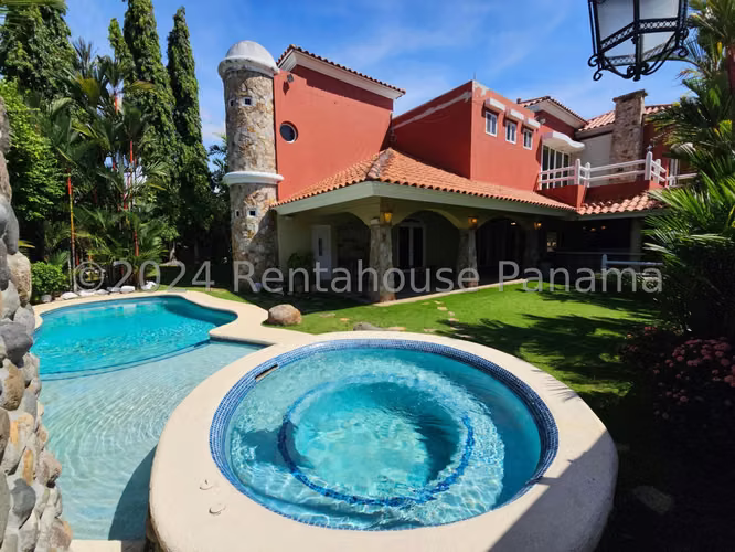 Venta de casa en Altos del Golf, con piscina y terraza - Imagen 12