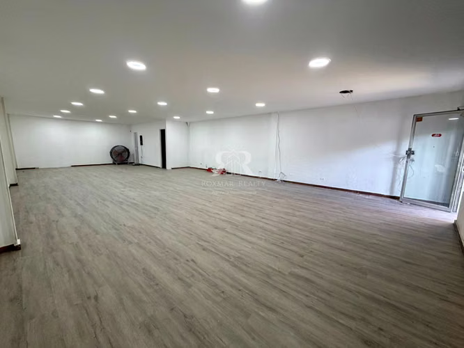 Local remodelado en San Francisco amplia visibilidad - Imagen 11