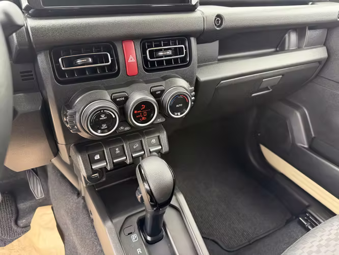 Suzuki Jimny 2026 - Imagen 15