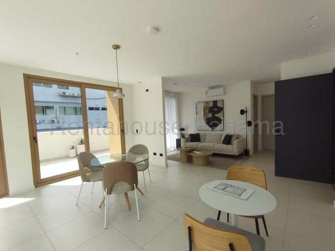 Apartamento en Venta en Bella Vista 27*1901Mfk