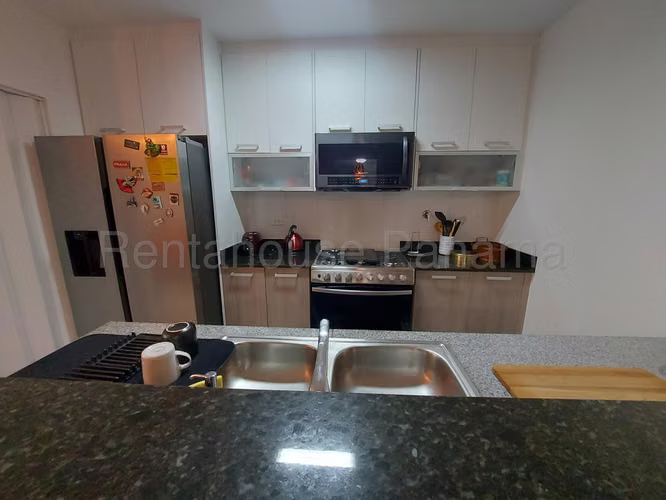 Se Alquila Apartamento en Via España YDU - Imagen 12