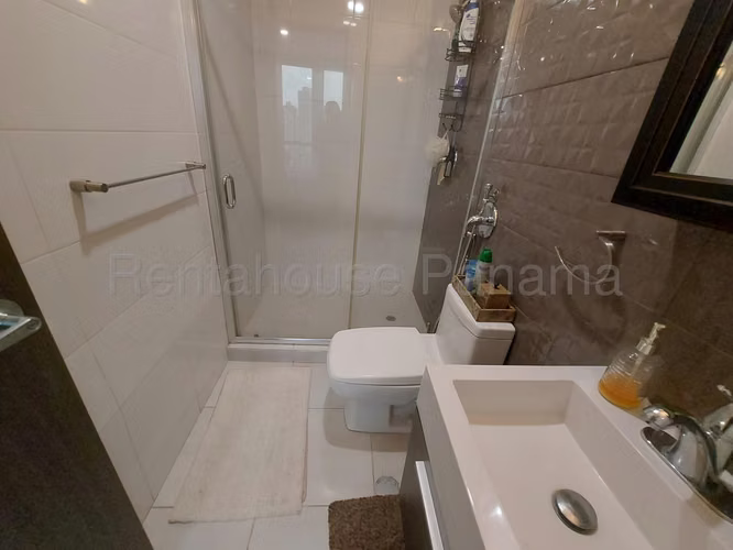 Se Alquila Apartamento en Via España YDU - Imagen 17