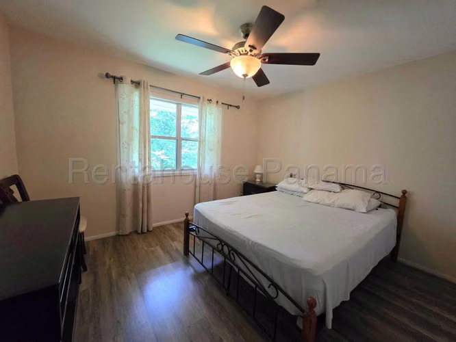 Se Vende Apartamento en Clayton YDU