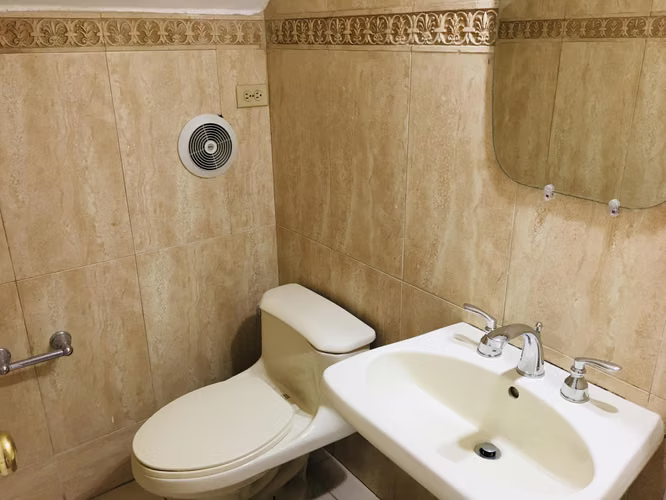 Vendo Casa en Obarrio LC22-1127 - Imagen 5
