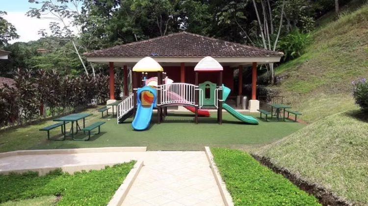 Vendo Casa en Clayton LC21-9008 - Imagen 19