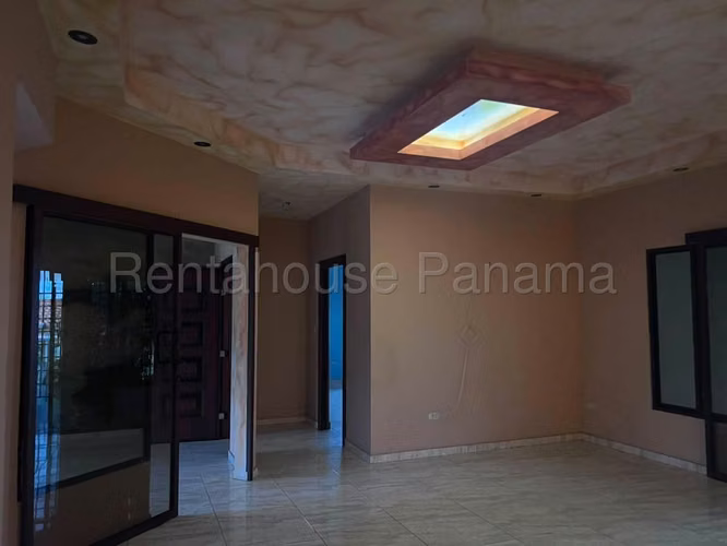 Se Vende Casa en Chitré MDV27-1906 - Imagen 11