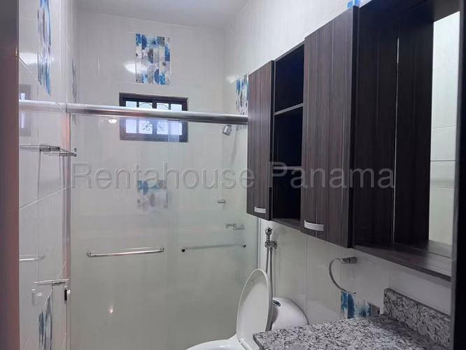 Se Vende Casa en Chitré MDV27-1906 - Imagen 14