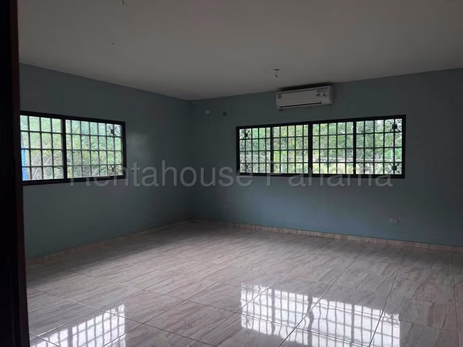 Se Vende Casa en Chitré MDV27-1906 - Imagen 7