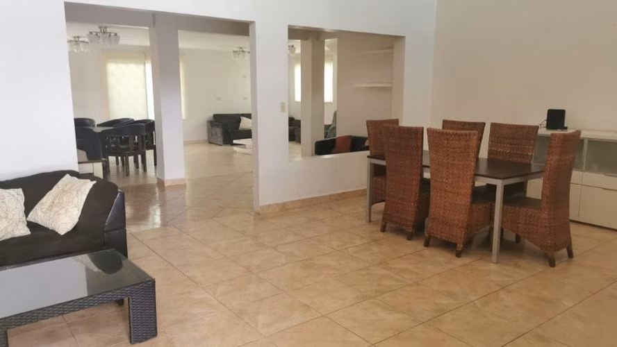 Se alquila amplia casa David  sin muebles 1.300 - Imagen 4