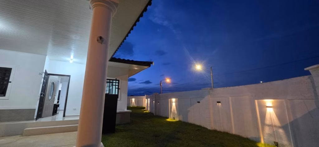 Se Alquila casa en David amoblada 1,200 área exclusiva - Imagen 4