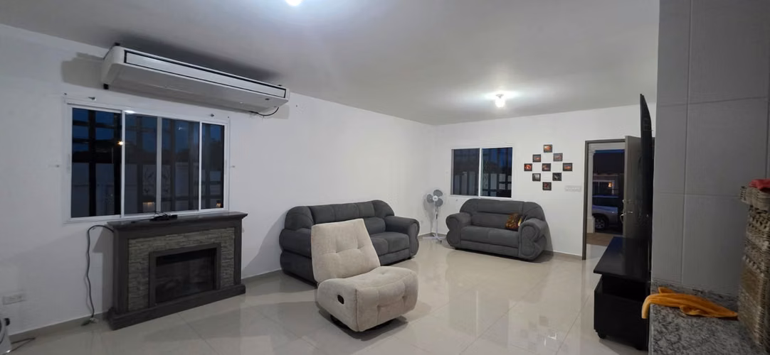 Se Alquila casa en David amoblada 1,200 área exclusiva - Imagen 17