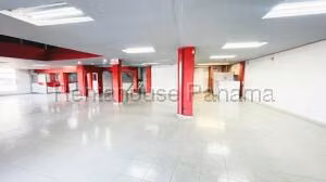 Local Lomercial en Alquiler en Calidonia 25jack4998 - Imagen 7