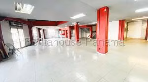 Local Lomercial en Alquiler en Calidonia 25jack4998 - Imagen 3