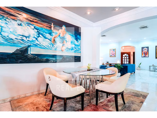 Se Vende Casa en Altos del Golf