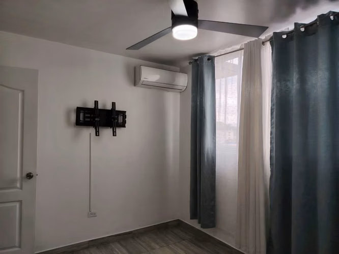 ALQUILO APARTAMENTO EN VIA ESPAÑA, 2 RECAMARAS, SOLO AIRES ACONDICIONADO, 70M2. - Imagen 14