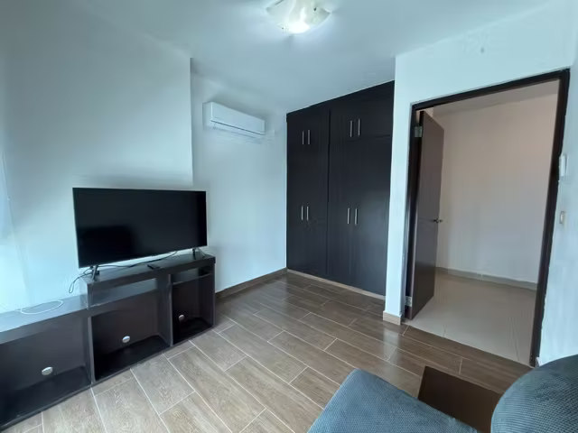 ALQUILO APARTAMENTO AMOBLADO, SAN FRANCISCO, 2 RECAMARAS, 110M2. - Imagen 11