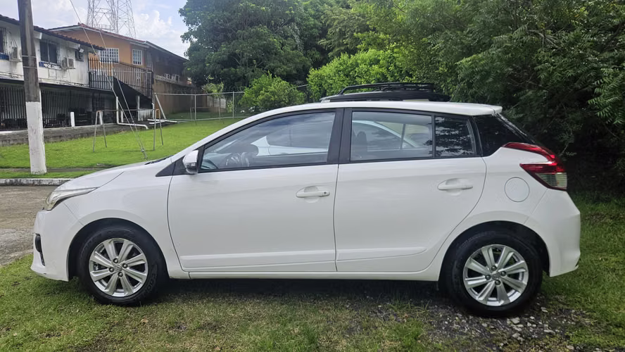 TOYOTA YARIS HATCHBACK 2017 AUTOMATICO - Imagen 3