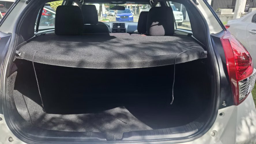 TOYOTA YARIS HATCHBACK 2017 AUTOMATICO - Imagen 6