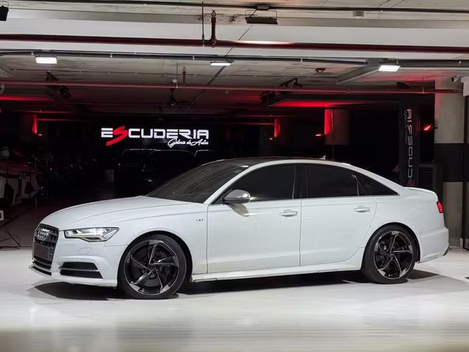 AUDI S6 2016