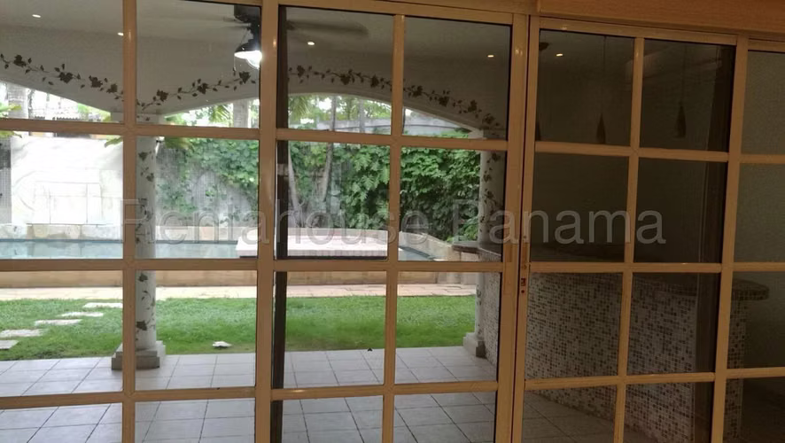 J1890GRR Alquiler de Casa en Costa del Este - Imagen 9