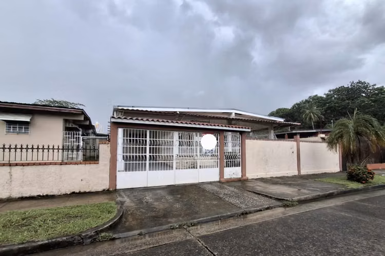 Casa en Venta – Villa Cáceres, Betania | DC