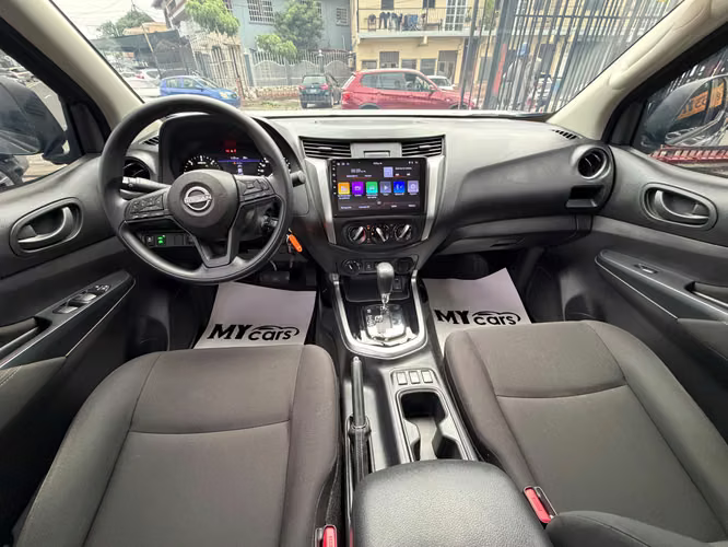 NISSAN FRONTIER 2025 SOLO 13 MIL KILOMETROS - Imagen 10
