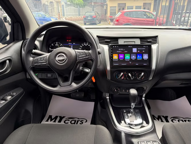 NISSAN FRONTIER 2025 SOLO 13 MIL KILOMETROS - Imagen 9