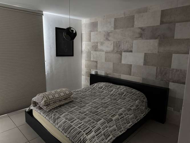 VENDO APARTAMENTO DE LUJO - PISO 24  ENTRANDO A CONDADO DEL REY