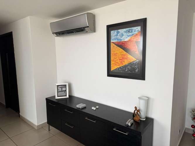 VENDO APARTAMENTO DE LUJO - PISO 24  ENTRANDO A CONDADO DEL REY