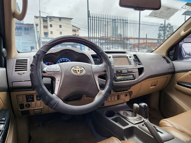 Toyota Fortuner 2013 - Imagen 12