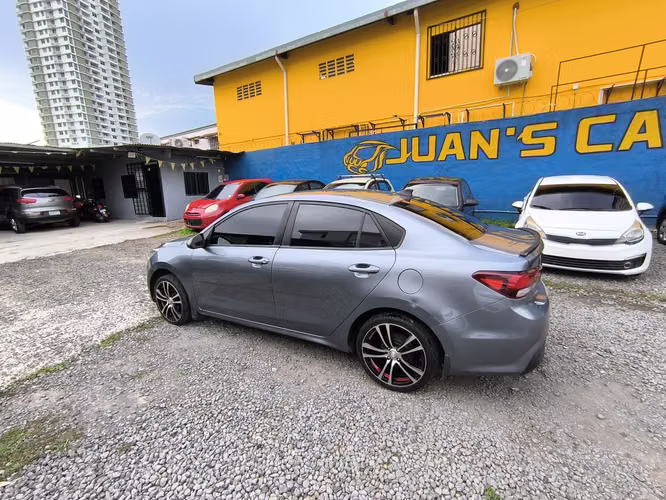 KIA RIO AÑO 2018 AUTOMATICO - Imagen 4