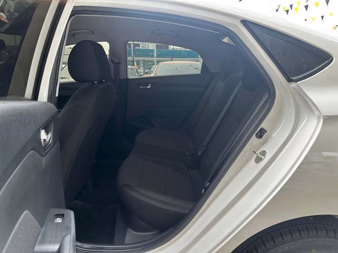 Hyundai Accent 2019 - Imagen 10