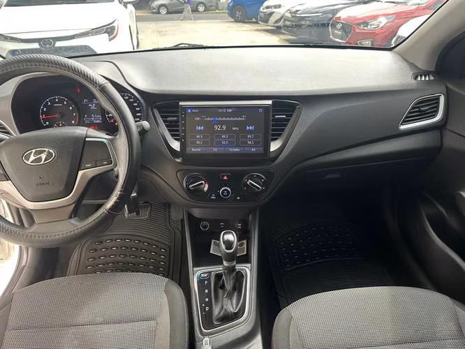 Hyundai Accent 2024 - Imagen 8