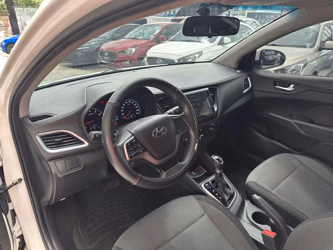 Hyundai Accent 2024 - Imagen 9