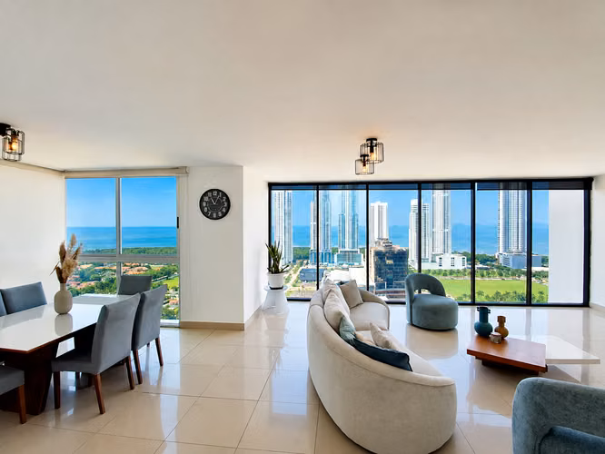 Se vende apartamento en PH Latitud, Costa del Este - Imagen 2