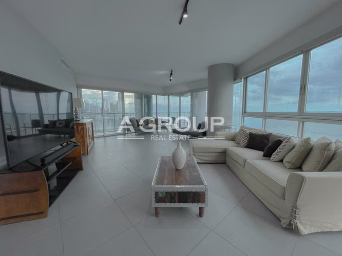 Yacht Club - Avenida Balboa - Se Vende Lujoso Apartamento - Imagen 2