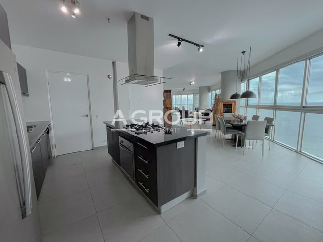 Yacht Club - Avenida Balboa - Se Vende Lujoso Apartamento - Imagen 10
