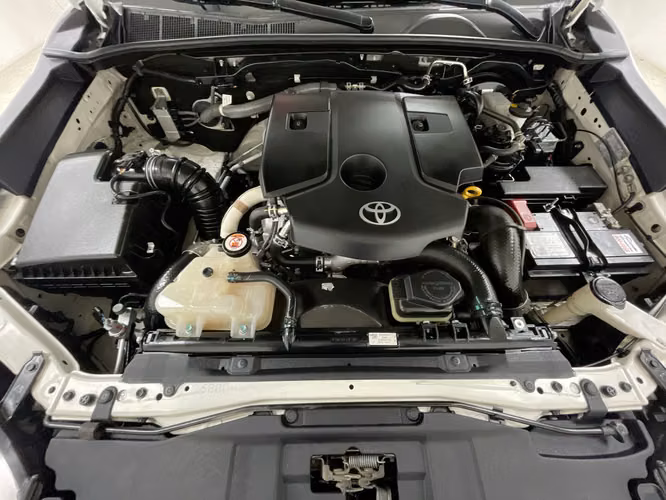 TOYOTA HILUX - 2024 - PPHX - Automarket - Imagen 3