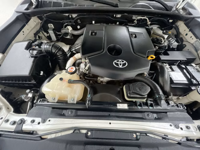 TOYOTA HILUX - 2024 - PPHX - Automarket - Imagen 3