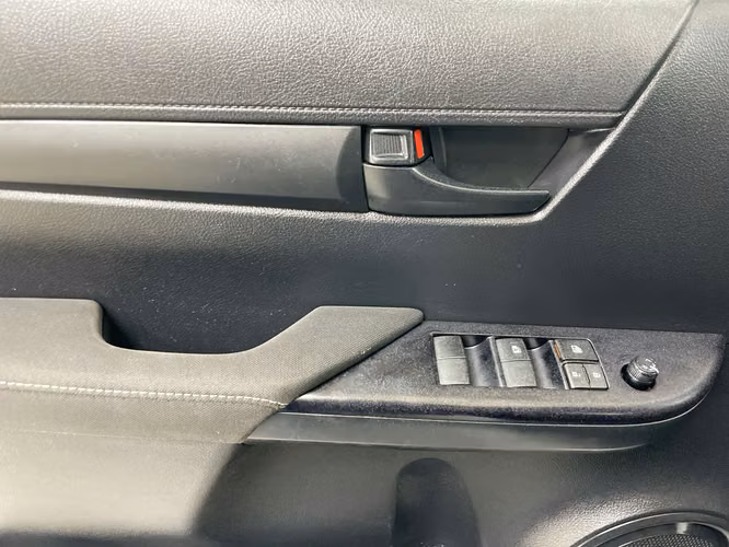 TOYOTA HILUX - 2024 - PPHX - Automarket - Imagen 4