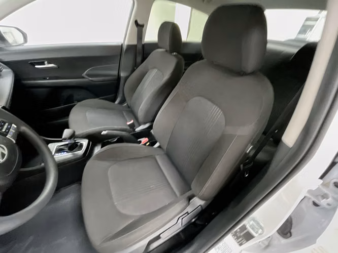HYUNDAI ACCENT - 2026 - ACAXX - Automarket - Imagen 5