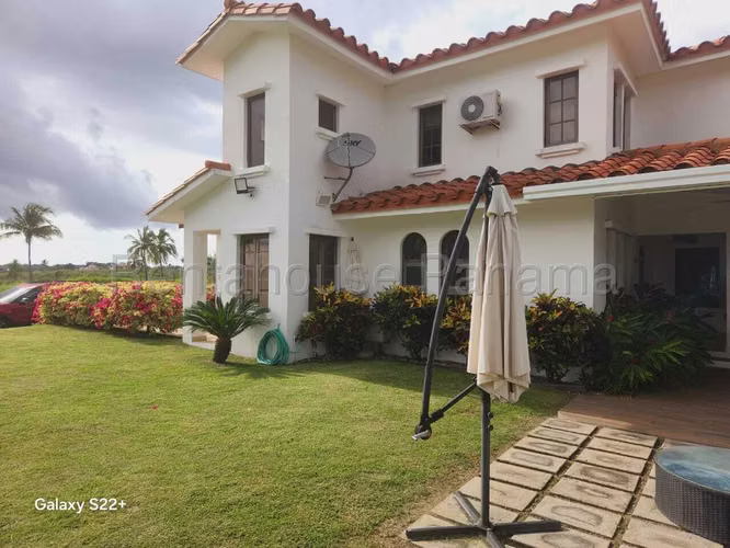 Venta de casa Avenida vista mar San Carlos #25-5947 - Imagen 2