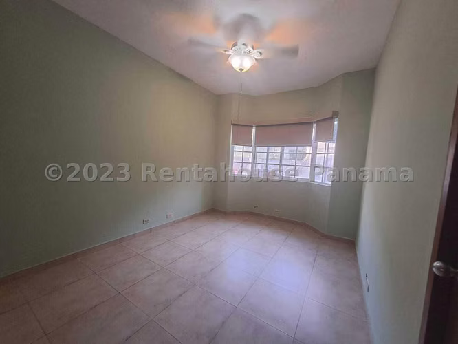 VENTA ESPECTACULAR CASA EN LAS CUMBRES | NATURALEZA, TRANQUILIDAD Y AMPLIOS ESPACIOS #25-5655 - Imagen 4