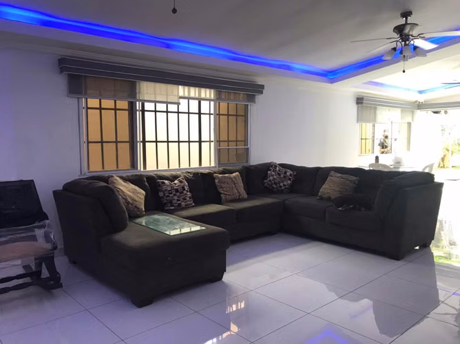 VENTA DE CASA EN BRISAS DEL GOLF | AMPLIA TERRAZA, PATIO Y EXCELENTE DISTRIBUCIÓN #25-5663