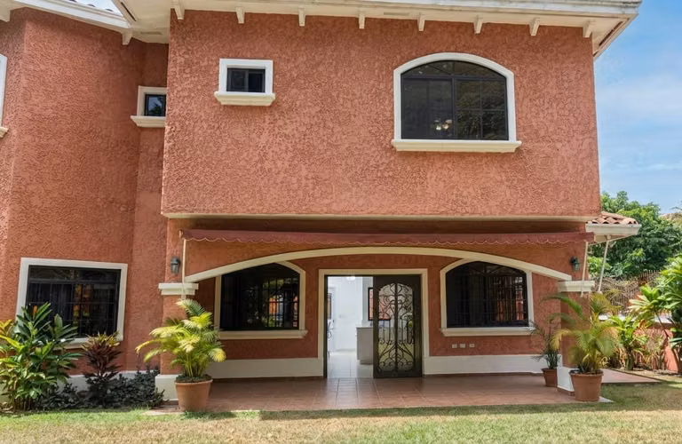 Casa en Clayton  Residencial privado I Amplia y Elegante Con patio - Imagen 16