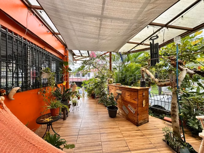 CASA EN VENTA EN BETANIA | AMPLIA, CÓMODA Y CON HERMOSOS ESPACIOS AL AIRE LIBRE #25-3230